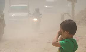 वायु प्रदूषणको कारणले फोक्सोमा असर : सचेतनाका लागि स्वास्थ्य मन्त्रालयद्धारा गेटमा कृत्रिम फोक्सो जडान